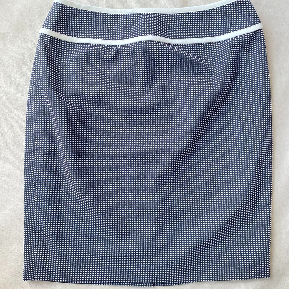 Carlisle Black and White Embroidered Polka Dot and Piping Pencil Skirt, Size 4